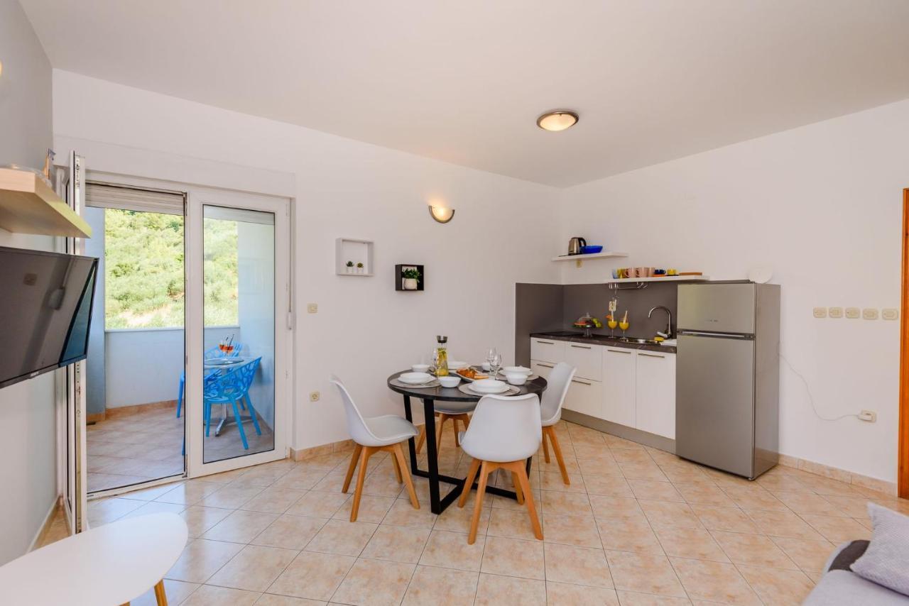 Apartments Bjelis クレック エクステリア 写真