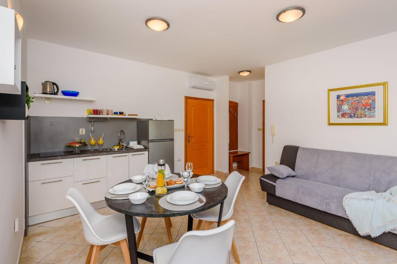 Apartments Bjelis クレック エクステリア 写真