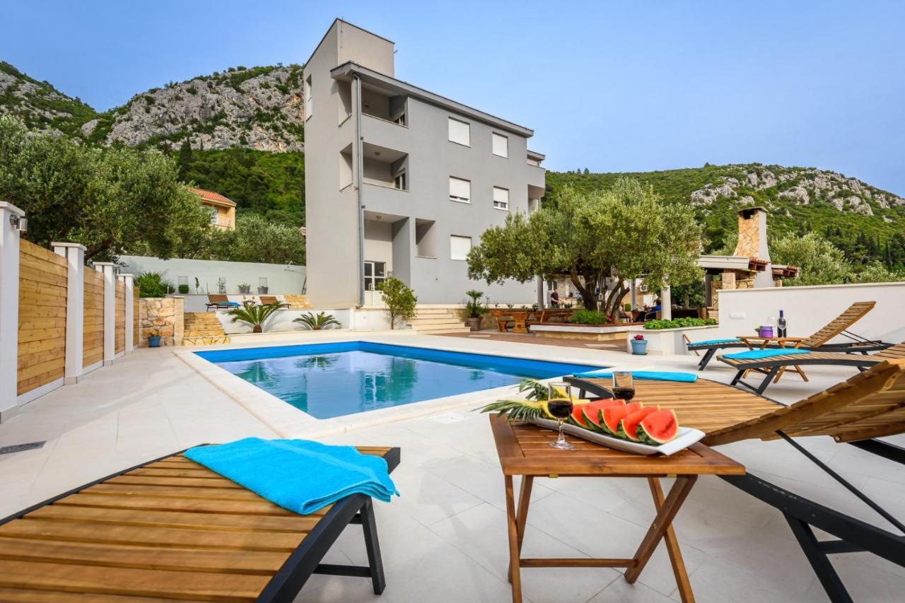Apartments Bjelis クレック エクステリア 写真